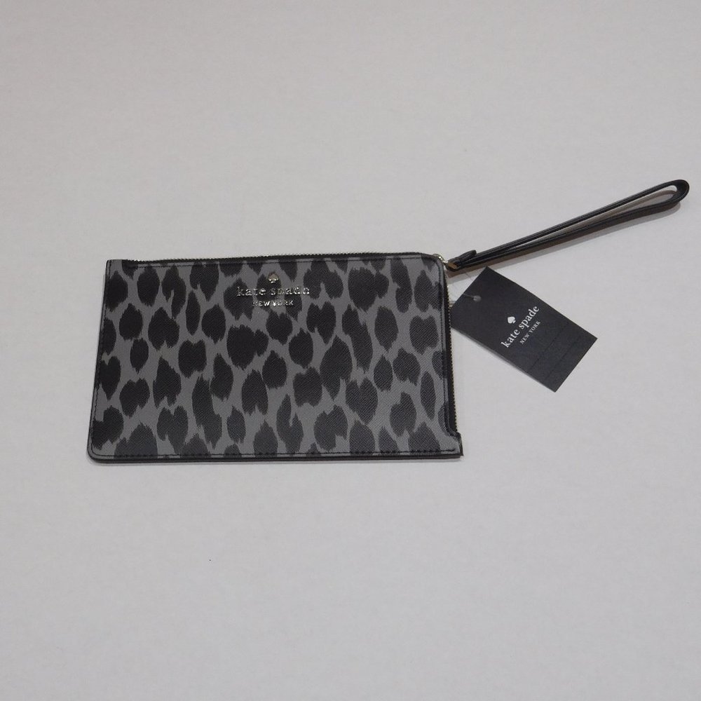 NWT Kate Spade Gray & Black Print Wristlet